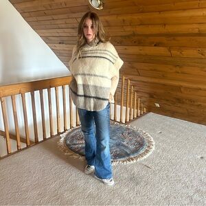 Vintage 1970s poncho